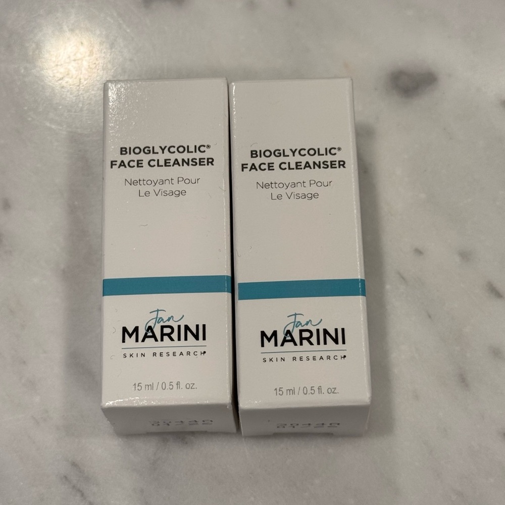 Marni Bioglycolic Face Cleanser in White and Blue